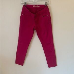 Old Navy Women's Fuchsia Ankle Jeans